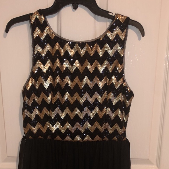 Homecoming/Prom Dress - Picture 3 of 5